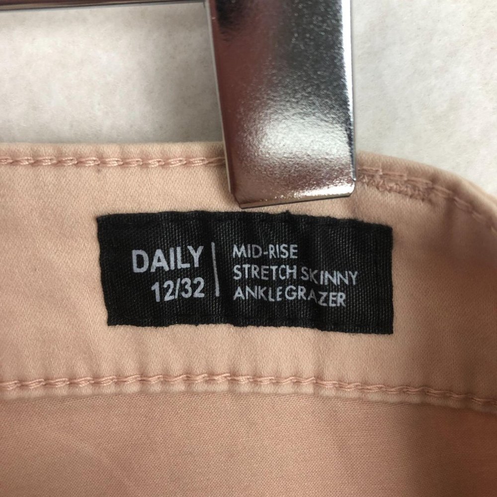 *SOLD* Buffalo Daily Mid Rise Ankle Skinny Jeans Sz 12/32 - Picture 6 of 9